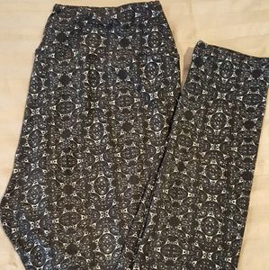 LulaRoe leggings